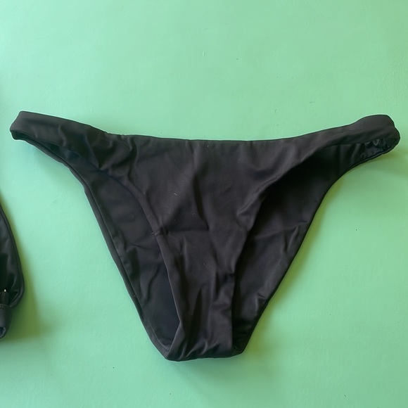 Keeping for now - Skye & Staghorn Stella bralette and Elle pant set - Picture 9 of 12